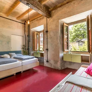 Un Posto A - All'interno Di Cascina Del 700 Hostel Milano